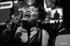 Lynette-Live-Singing-2-Lynette-Sheard