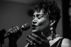 Lynette-Live-Singing-3-Lynette-Sheard
